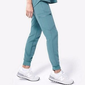 Exclusive Hydrogreen Women's FIGS Zamora Jogger Scrub Pants Size Small.
